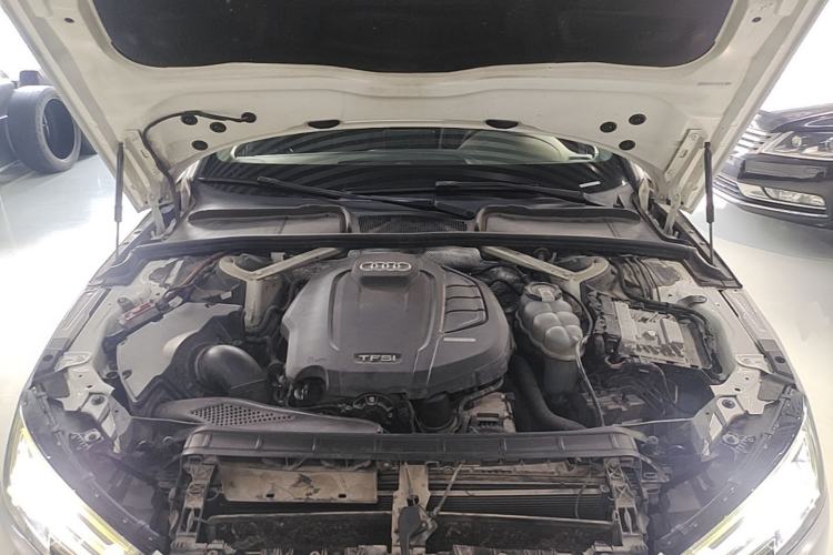 Used Audi A4L 2018 30th Anniversary Edition 45 TFSI quattro Individual Sport Edition Engine Bay