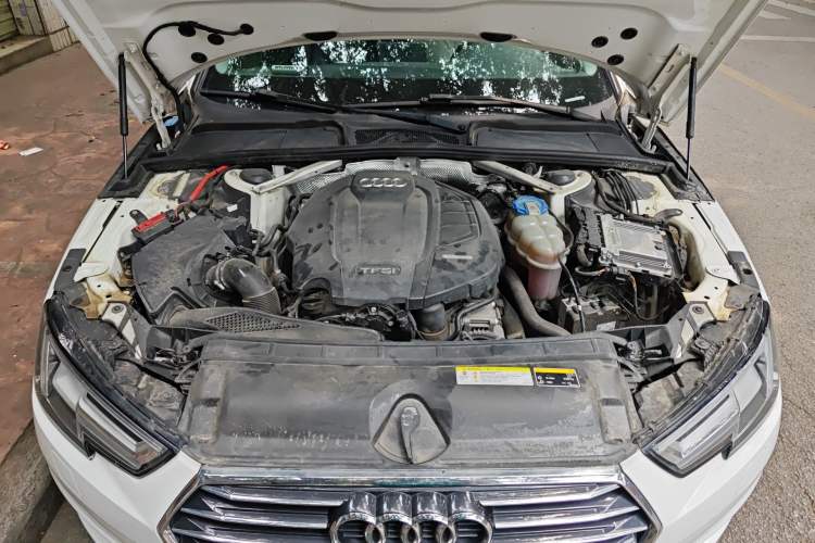 Used Audi A4L 2018 30th Anniversary Edition 40 TFSI Trendy Model Engine Bay