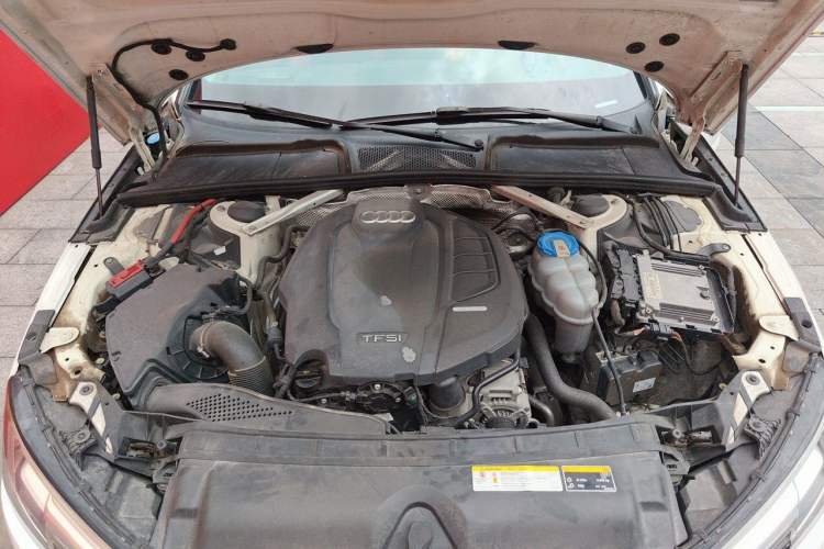 Used Audi A4L 2018 30th Anniversary Edition 40 TFSI Trendy Model Engine Bay