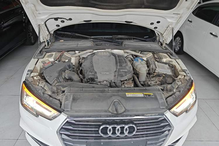 Used Audi A4L 2018 30th Anniversary Edition 40 TFSI Trendy Model Engine Bay