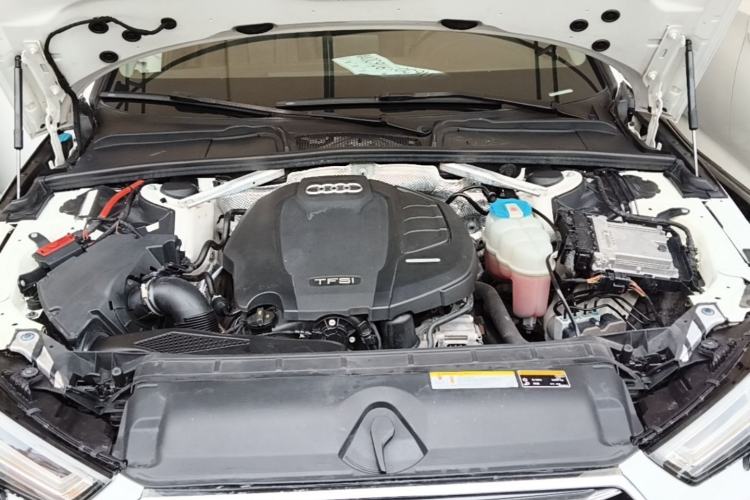 Used Audi A4L 2018 30th Anniversary Edition 40 TFSI Trendy Model Engine Bay