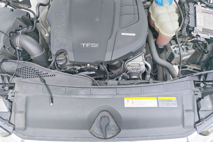 Used Audi A4L 2018 30th Anniversary Edition 40 TFSI Trendy Model Engine Bay