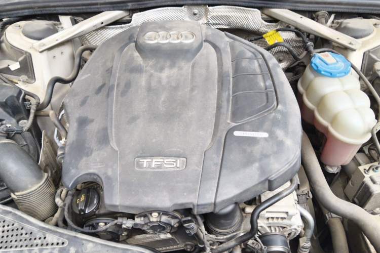 Used Audi A4L 2018 30th Anniversary Edition 40 TFSI Trendy Model Engine Bay