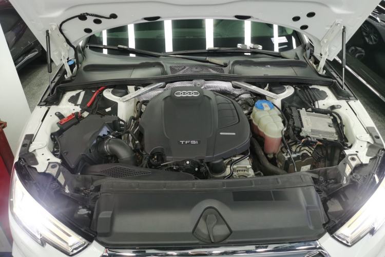 Used Audi A4L 2018 30th Anniversary Edition 40 TFSI Trendy Model Engine Bay