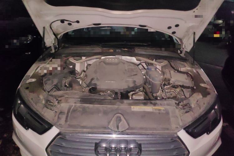 Used Audi A4L 2018 30th Anniversary Edition 40 TFSI Fashion Model Engine Bay