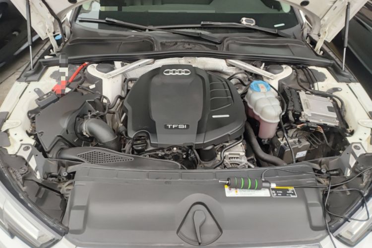 Used Audi A4L 2018 30th Anniversary Edition 40 TFSI Trendy Model Engine Bay