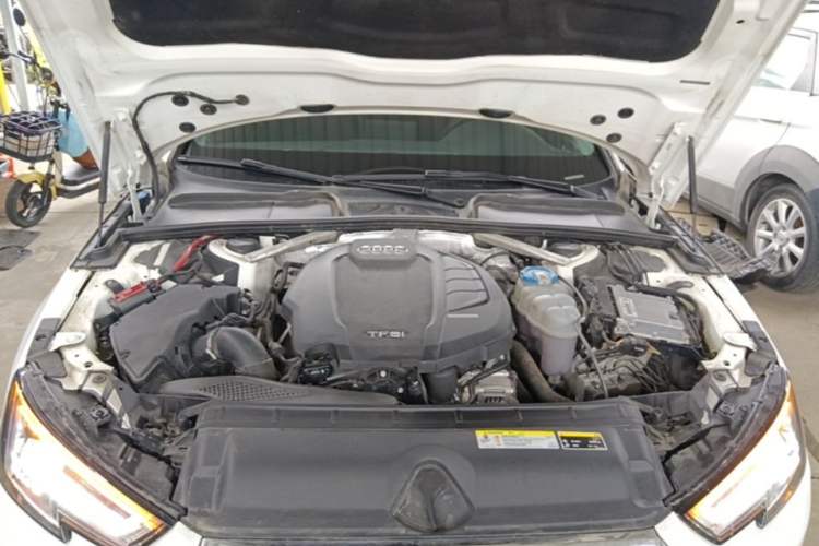 Used Audi A4L 2018 30th Anniversary Edition 40 TFSI Trendy Model Engine Bay