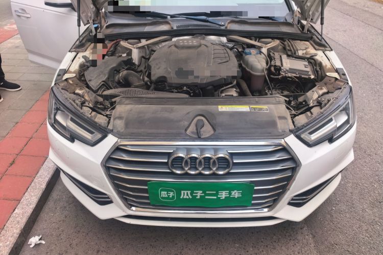 Used Audi A4L 2018 30th Anniversary Edition 40 TFSI Fashion Model Engine Bay