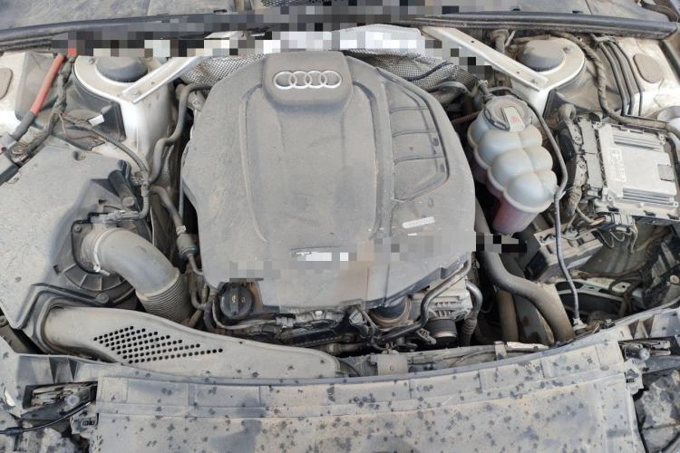 Used Audi A4L 2018 30th Anniversary Edition 40 TFSI Fashion Model Engine Bay