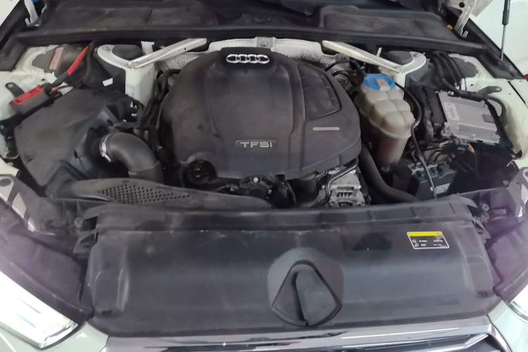Used Audi A4L 2018 30th Anniversary Edition 40 TFSI Trendy Model Engine Bay