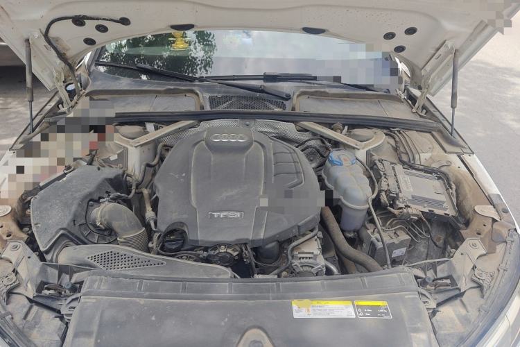 Used Audi A4L 2018 30th Anniversary Edition 40 TFSI Fashion Model Engine Bay