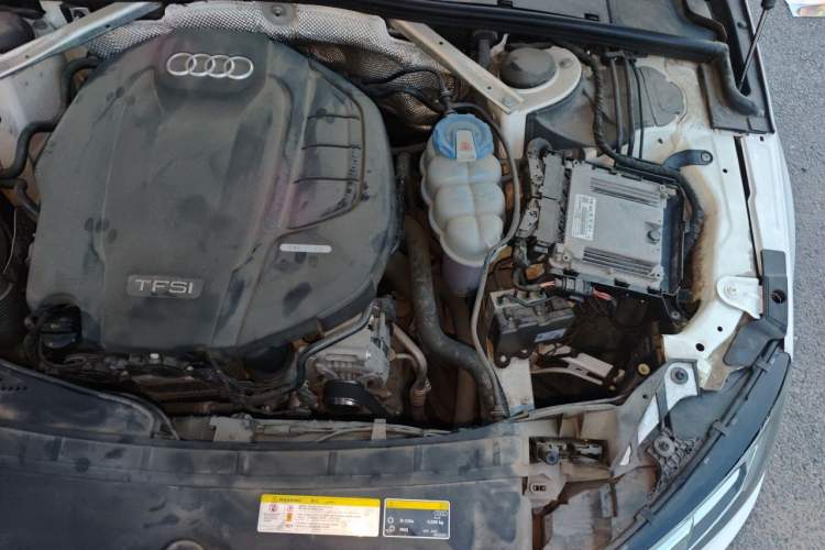 Used Audi A4L 2018 30th Anniversary Edition 40 TFSI Trendy Model Engine Bay Left