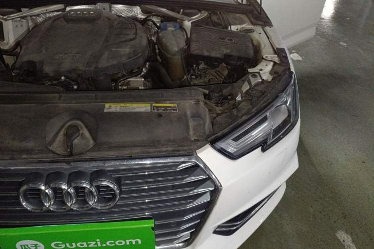 Used Audi A4L 2018 30th Anniversary Edition 45 TFSI quattro Individual Sport Edition Engine Bay Left