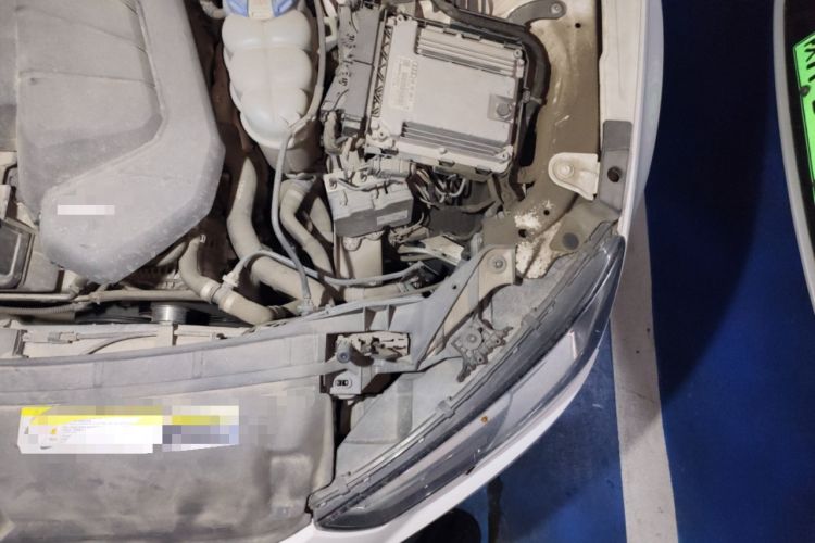 Used Audi A4L 2018 30th Anniversary Edition 30 TFSI Ambition Model Engine Bay Left