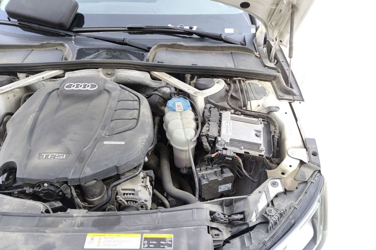 Used Audi A4L 2018 30th Anniversary Edition 40 TFSI Fashion Model Engine Bay Left
