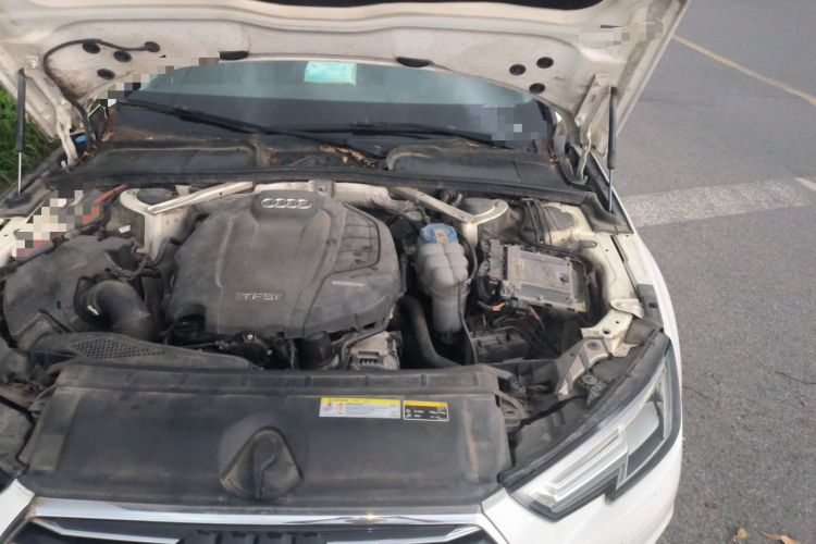 Used Audi A4L 2018 30th Anniversary Edition 40 TFSI Trendy Model Engine Bay Left
