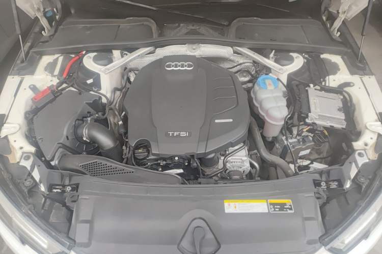 Used Audi A4L 2018 30th Anniversary Edition 40 TFSI Trendy Model Engine Bay