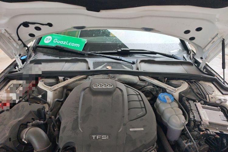Used Audi A4L 2018 30th Anniversary Edition 40 TFSI Fashion Model Engine Bay