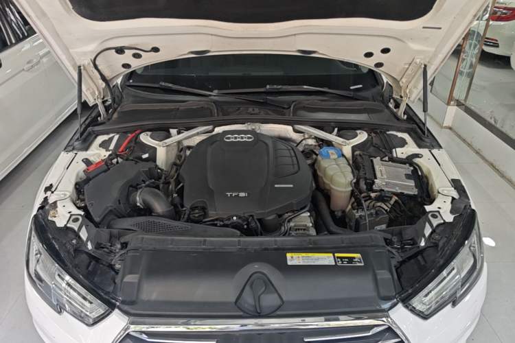 Used Audi A4L 2018 30th Anniversary Edition 40 TFSI Trendy Model Engine Bay
