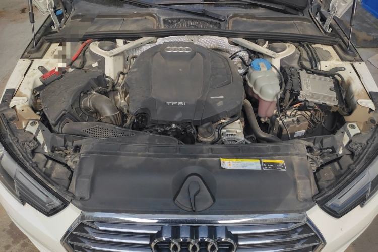 Used Audi A4L 2018 30th Anniversary Edition 40 TFSI Trendy Model Engine Bay