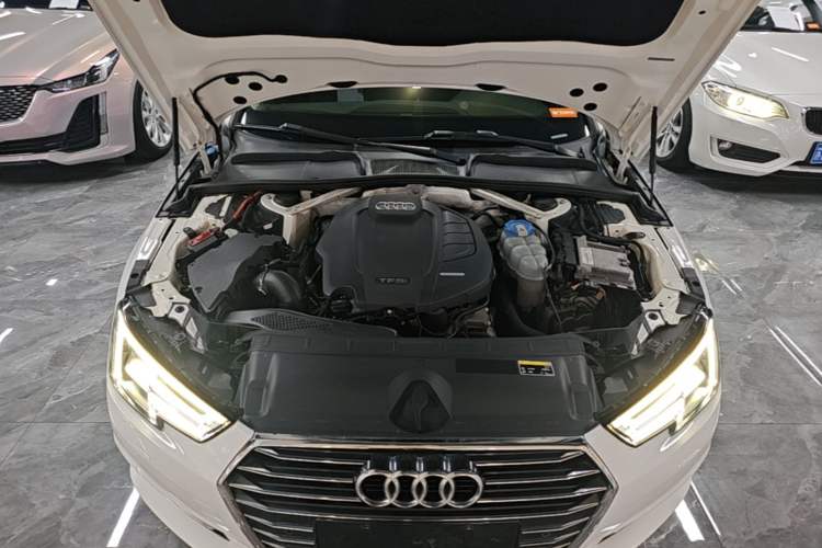 Used Audi A4L 2018 30th Anniversary Edition 40 TFSI Trendy Model Engine Bay