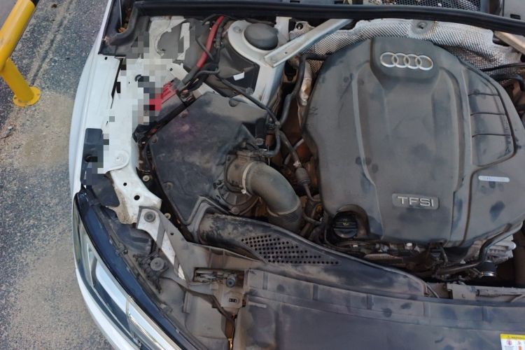 Used Audi A4L 2018 30th Anniversary Edition 40 TFSI Trendy Model Engine Bay Right