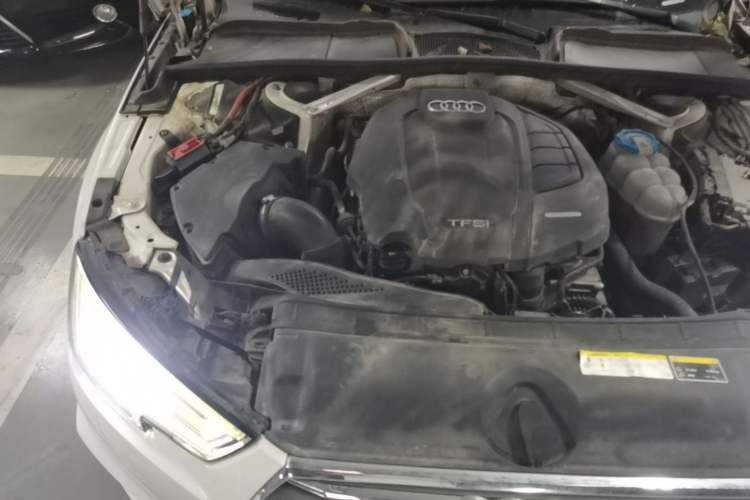 Used Audi A4L 2018 30th Anniversary Edition 45 TFSI quattro Individual Sport Edition Engine Bay Right