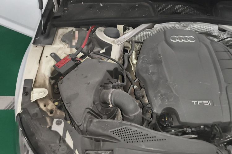 Used Audi A4L 2018 30th Anniversary Edition 40 TFSI Trendy Model Engine Bay Right