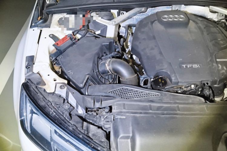 Used Audi A4L 2018 30th Anniversary Edition 40 TFSI Sport Edition Engine Bay Right