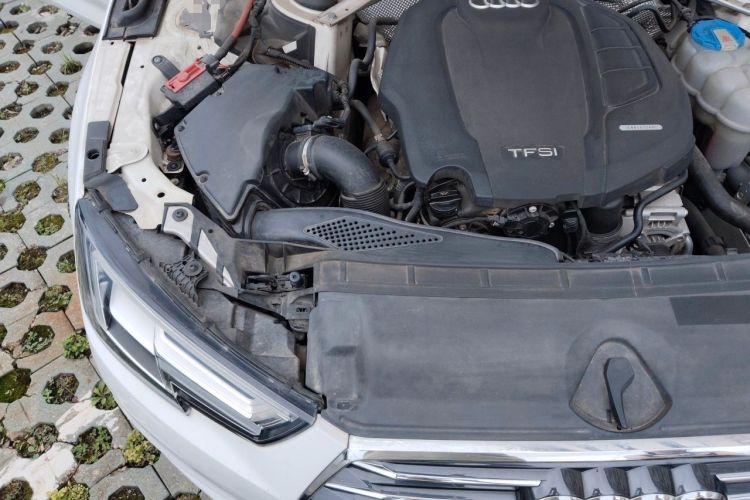 Used Audi A4L 2018 30th Anniversary Edition 40 TFSI Trendy Model Engine Bay Right