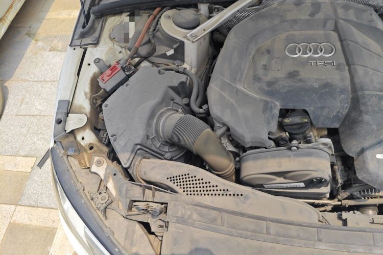 Used Audi A4L 2018 30th Anniversary Edition 30 TFSI Ambition Model Engine Bay Right