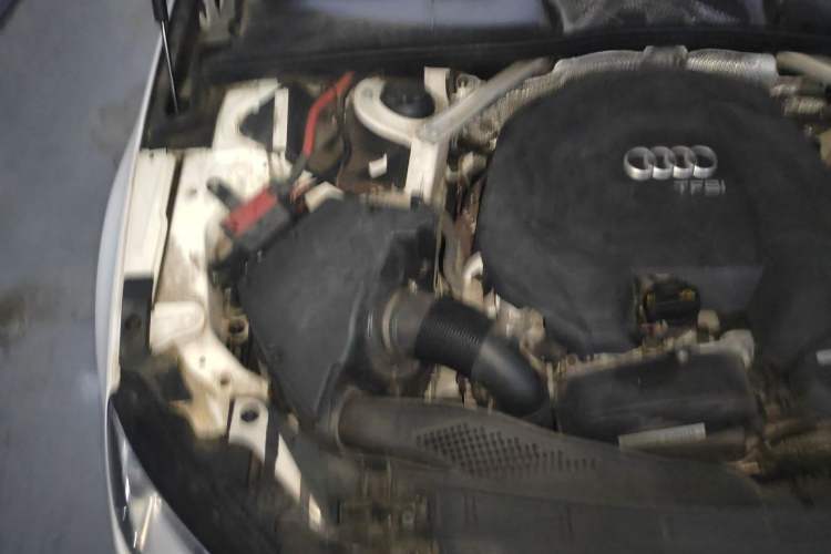Used Audi A4L 2018 30th Anniversary Edition 30 TFSI Ambition Model Engine Bay Right