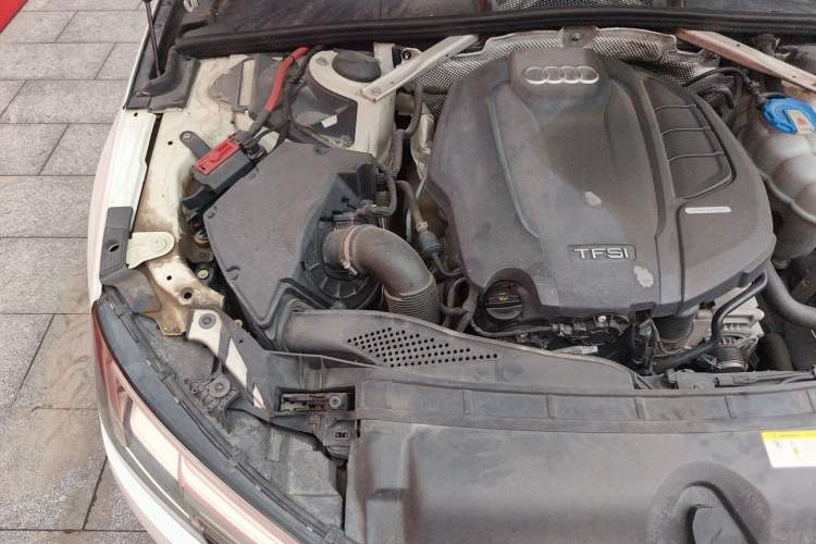 Used Audi A4L 2018 30th Anniversary Edition 40 TFSI Trendy Model Engine Bay Right