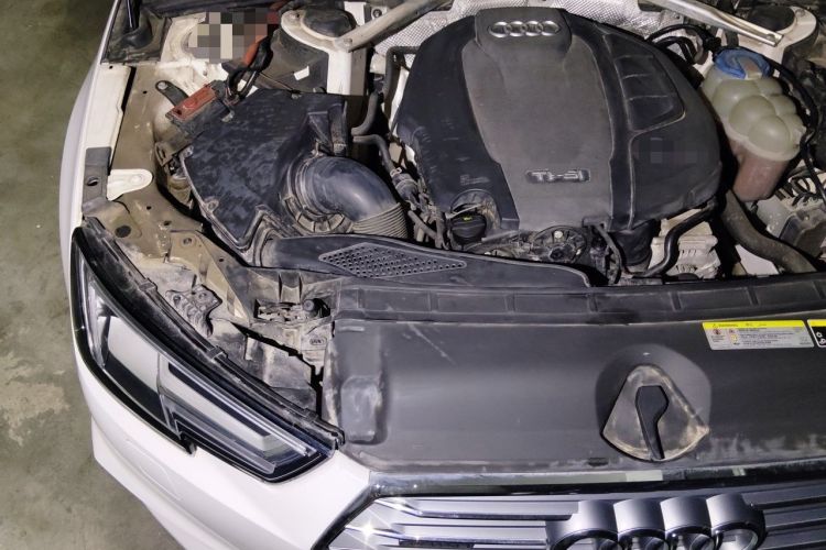 Used Audi A4L 2018 30th Anniversary Edition 45 TFSI quattro Individual Sport Edition Engine Bay Right