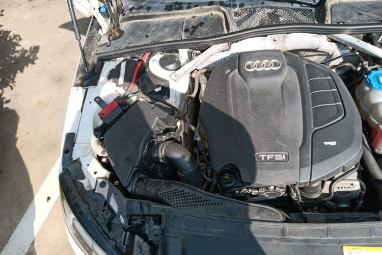 Used Audi A4L 2018 30th Anniversary Edition 40 TFSI Trendy Model Engine Bay Right