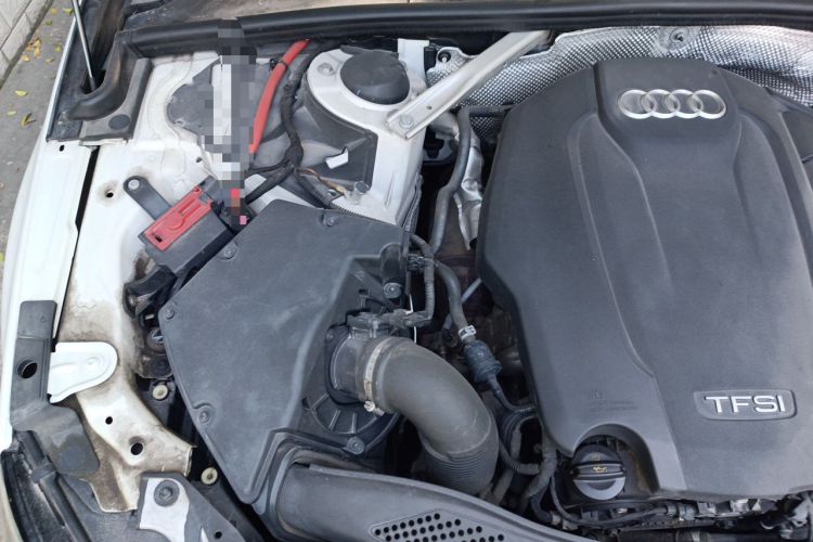 Used Audi A4L 2018 30th Anniversary Edition 40 TFSI Trendy Model Engine Bay Right
