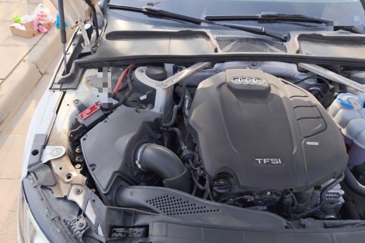 Used Audi A4L 2018 30th Anniversary Edition 45 TFSI quattro Individual Sport Edition Engine Bay Right