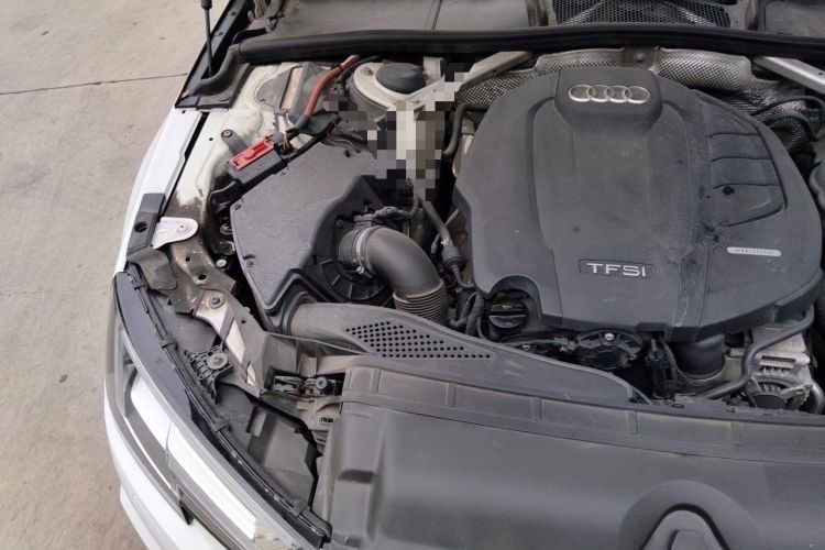 Used Audi A4L 2018 30th Anniversary Edition 40 TFSI Sport Edition Engine Bay Right