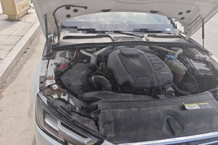 Used Audi A4L 2018 30th Anniversary Edition 40 TFSI Trendy Model Engine Bay Right
