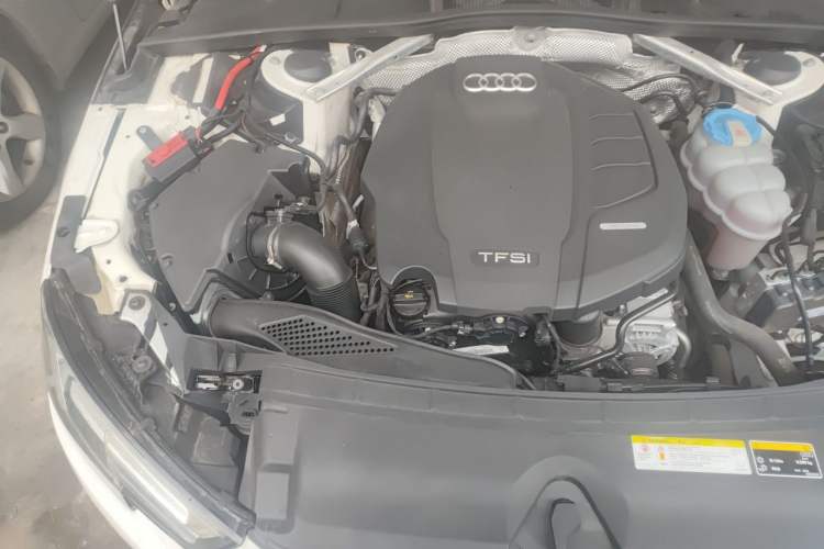 Used Audi A4L 2018 30th Anniversary Edition 40 TFSI Trendy Model Engine Bay Right