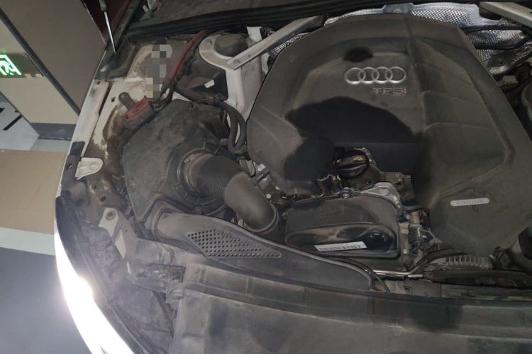 Used Audi A4L 2018 30th Anniversary Edition 30 TFSI Ambition Model Engine Bay Right