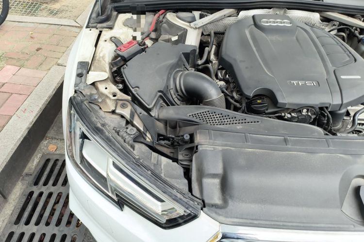 Used Audi A4L 2018 30th Anniversary Edition 45 TFSI quattro Individual Sport Edition Engine Bay Right