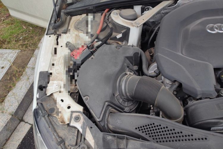 Used Audi A4L 2018 30th Anniversary Edition 30 TFSI Ambition Model Engine Bay Right