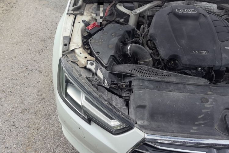 Used Audi A4L 2018 30th Anniversary Edition 40 TFSI Trendy Model Engine Bay Right