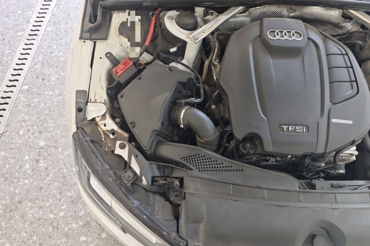 Used Audi A4L 2018 30th Anniversary Edition 40 TFSI Sport Edition Engine Bay Right