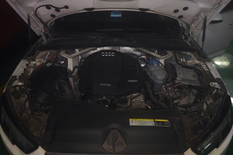 Used Audi A4L 2018 30th Anniversary Edition 40 TFSI Trendy Model Engine Bay