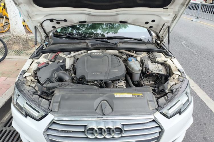 Used Audi A4L 2018 30th Anniversary Edition 45 TFSI quattro Individual Sport Edition Engine Bay