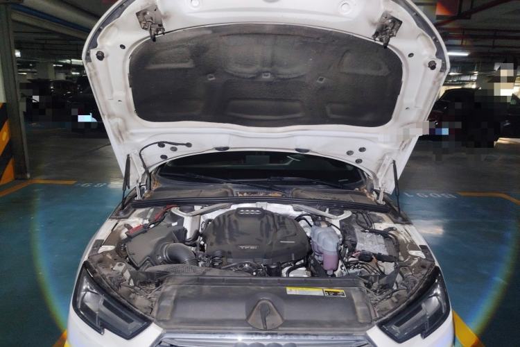 Used Audi A4L 2018 30th Anniversary Edition 45 TFSI quattro Individual Sport Edition Engine Bay