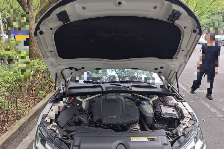 Used Audi A4L 2018 30th Anniversary Edition 40 TFSI Trendy Model Engine Bay