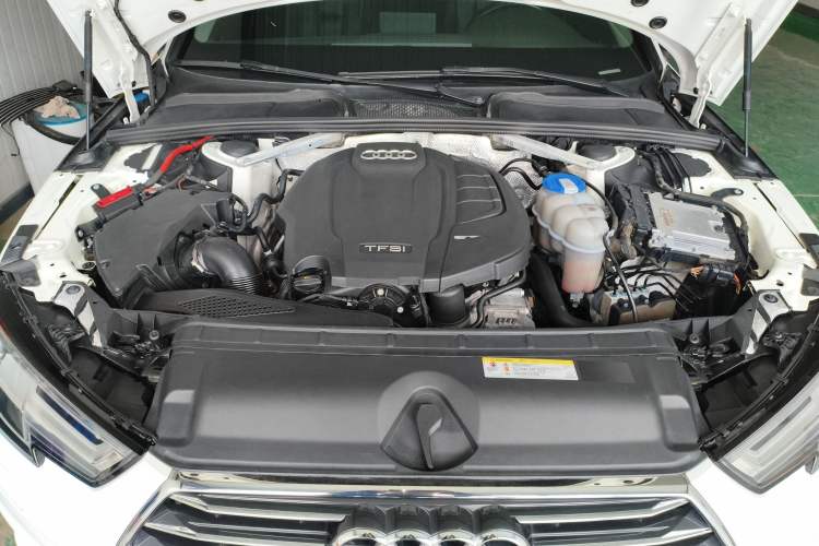 Used Audi A4L 2018 30th Anniversary Edition 40 TFSI Trendy Model Engine Bay